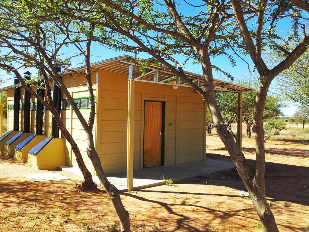 Ovita Wildlife Restcamp Okazize Værelse billede